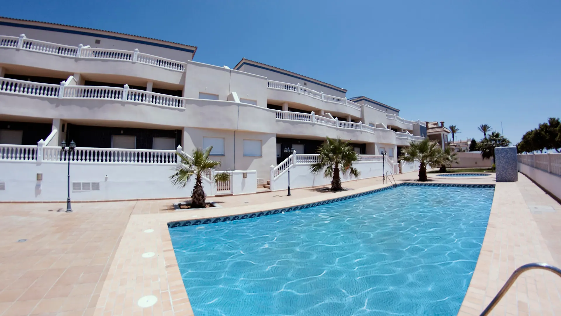Apartamentos H3 Laguna Playa Roquetas de Mar